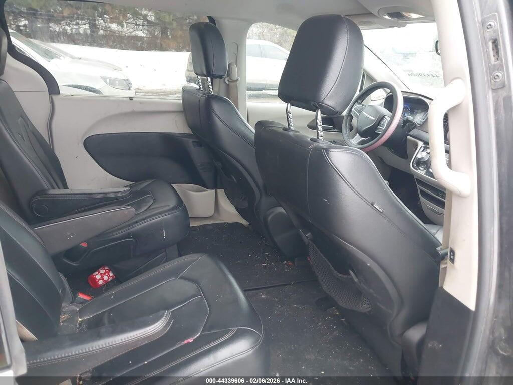2C4RC1BG0HR795812 2017 CHRYSLER PACIFICA photo no. 8