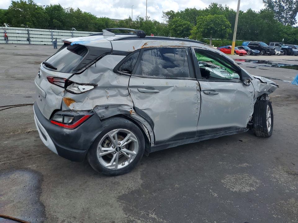 2022 HYUNDAI KONA SEL — Фото 3 из 13