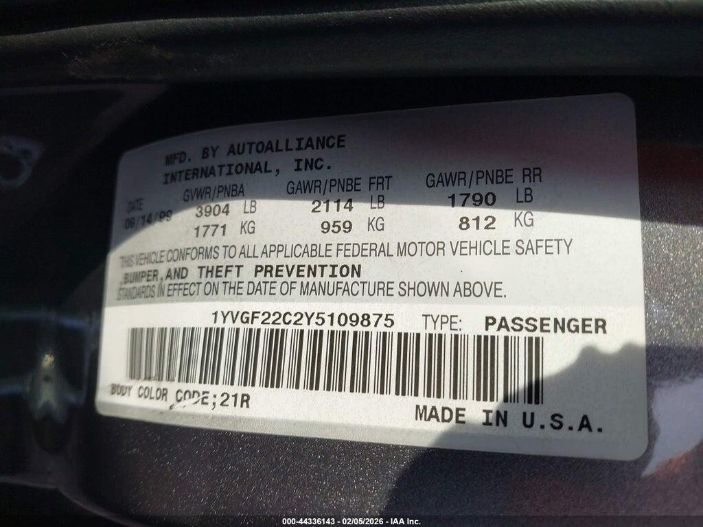 1YVGF22C2Y5109875 2000 MAZDA 626 photo no. 9