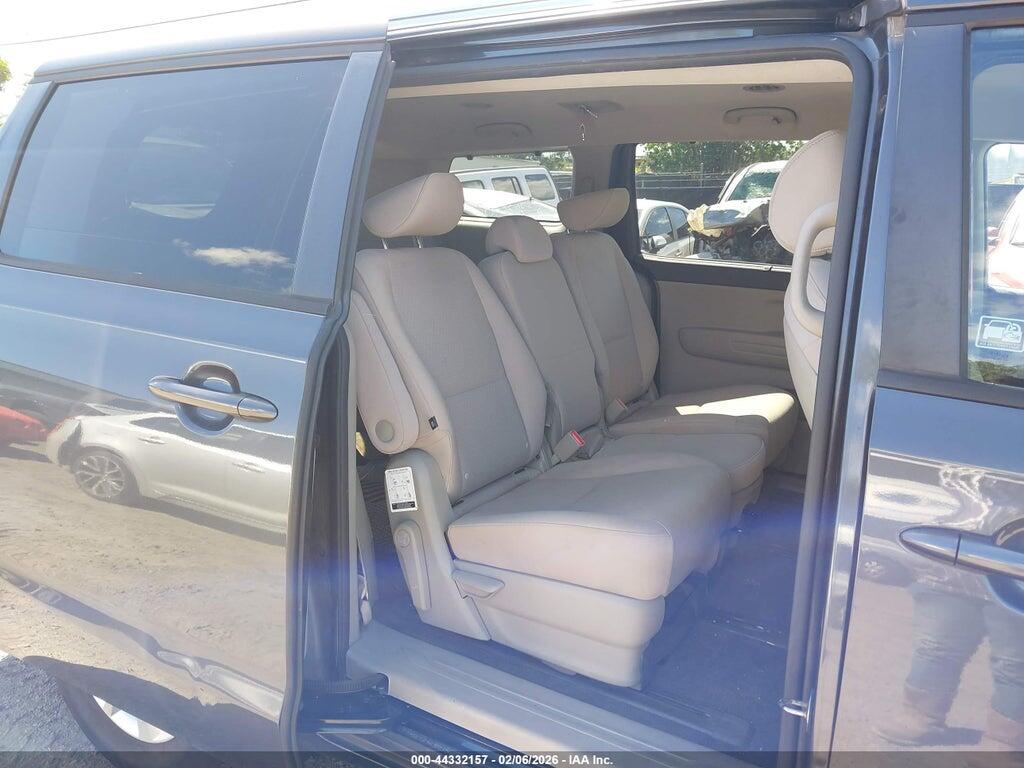 KNDMB5C13G6116409 2016 KIA SEDONA photo no. 8