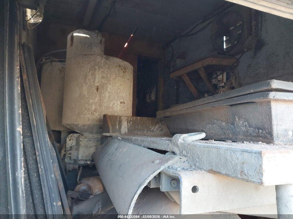 1FVHC5CV49HAK3186 2009 FREIGHTLINER M2 photo no. 7