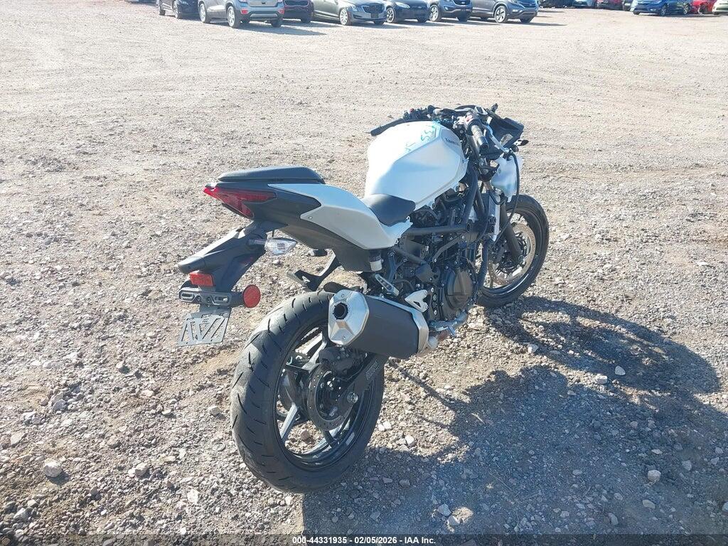 ML5EXGH15SDA68505 2025 KAWASAKI EX500 photo no. 4