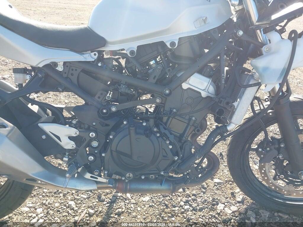ML5EXGH15SDA68505 2025 KAWASAKI EX500 photo no. 8