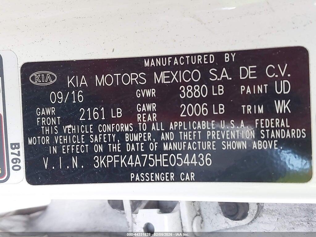 3KPFK4A75HE054436 2017 KIA FORTE photo no. 9