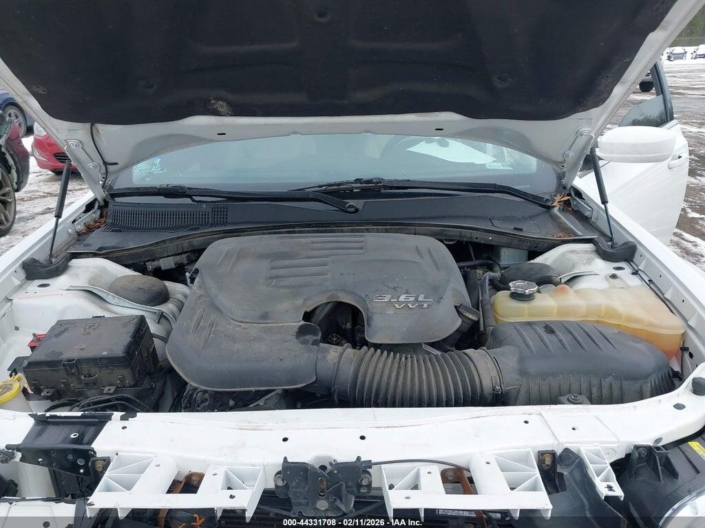 2C3CCARG0HH622104 2017 CHRYSLER 300 photo no. 10