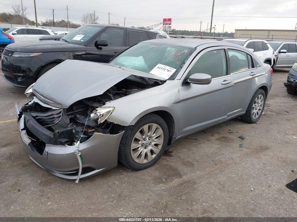1C3CCBAB0EN124624 2014 CHRYSLER 200 photo no. 2