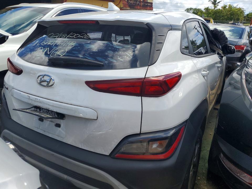 2022 HYUNDAI KONA SE — Фото 3 из 13