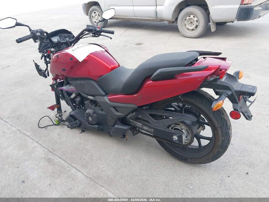 JH2RC6958JK400014 2018 HONDA CTX700 photo no. 3
