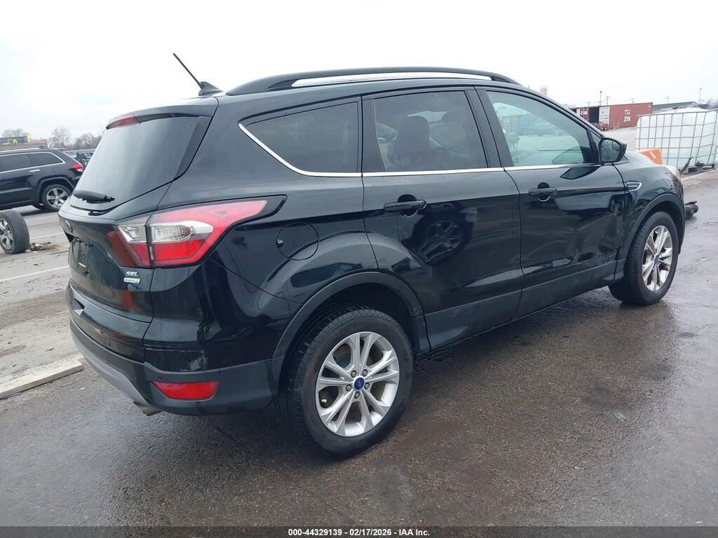 1FMCU0HD4JUA08570 2018 FORD ESCAPE photo no. 4
