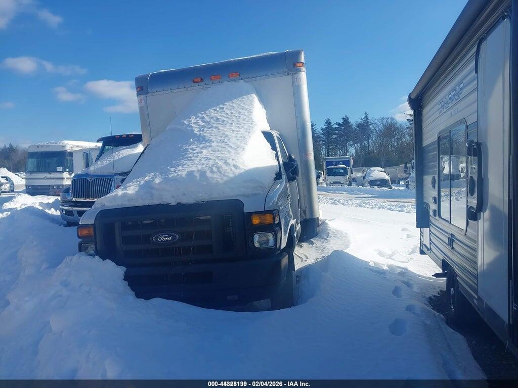 1FDWE3FL6GDC17842 2016 FORD E-350 CUTAWAY photo no. 2