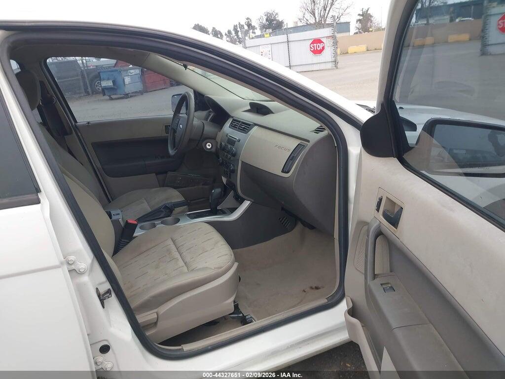 1FAHP3FN8BW150155 2011 FORD FOCUS photo no. 5