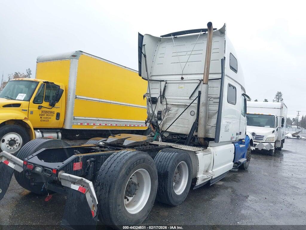 4V4NC9EH2NN292507 2022 VOLVO VNL photo no. 4