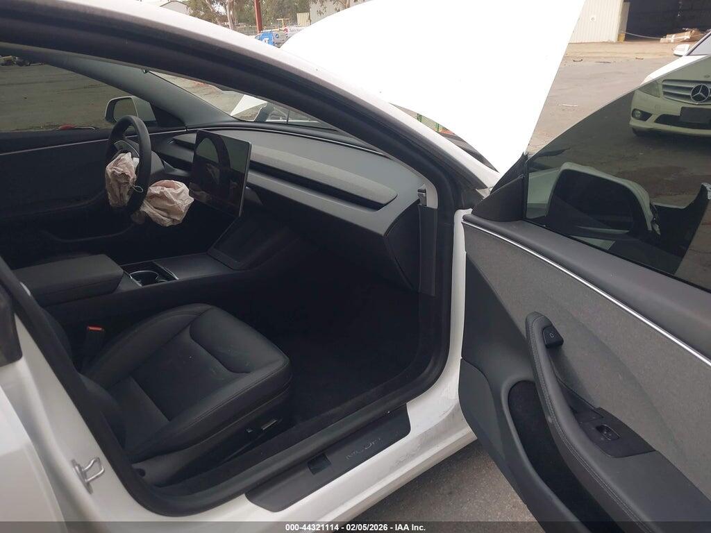 5YJ3E1EA8SF905502 2025 TESLA MODEL 3 photo no. 5