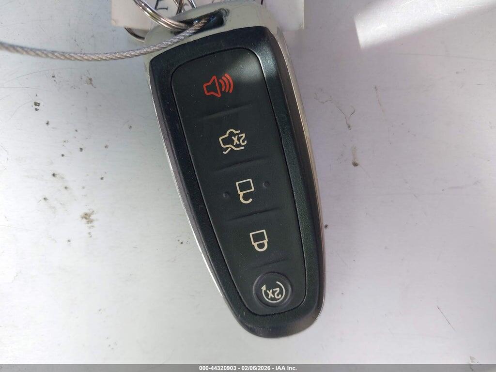 1FMCU9JD4HUC89956 2017 FORD ESCAPE photo no. 11