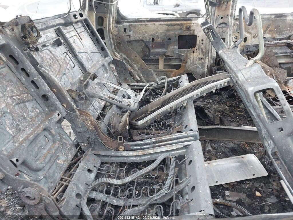 1GNSKAE06DR300958 2013 CHEVROLET TAHOE photo no. 8