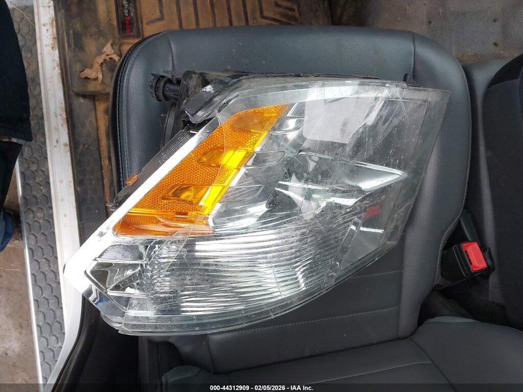 1C6RR7FG5NS210932 2022 RAM 1500 CLASSIC photo no. 12
