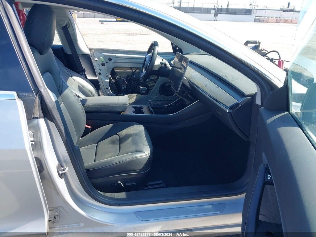 5YJ3E1EA0JF098892 2018 TESLA MODEL 3 photo no. 5