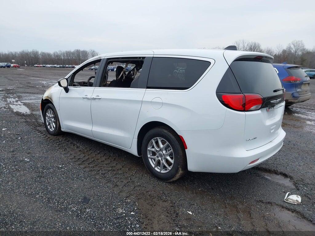 2C4RC1CG3RR113439 2024 CHRYSLER VOYAGER photo no. 3