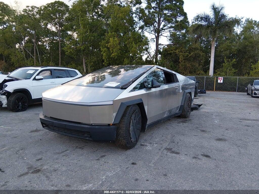 7G2CEHEE1RA035317 2024 TESLA CYBERTRUCK photo no. 2