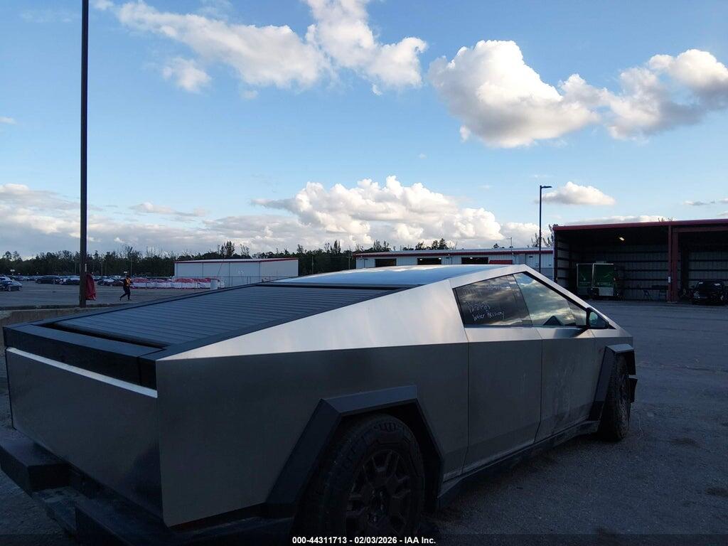 7G2CEHEE1RA035317 2024 TESLA CYBERTRUCK photo no. 4
