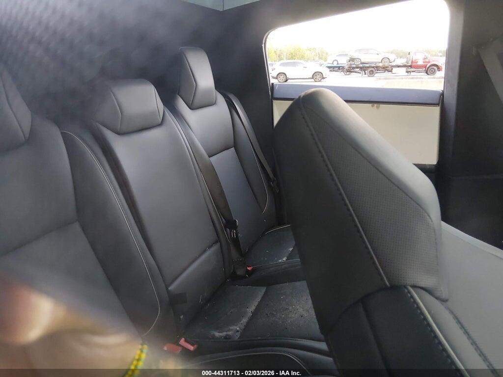 7G2CEHEE1RA035317 2024 TESLA CYBERTRUCK photo no. 8