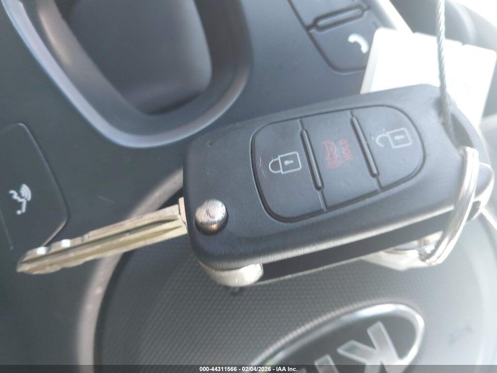 KNDJT2A52D7627474 2013 KIA SOUL photo no. 11