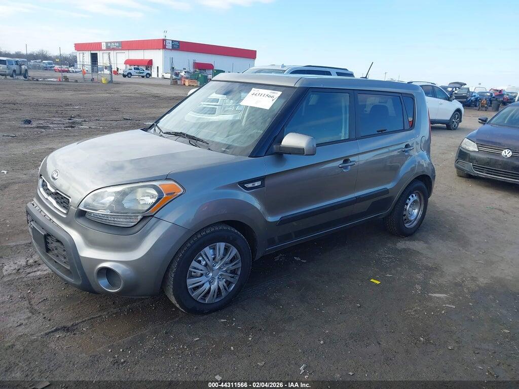 KNDJT2A52D7627474 2013 KIA SOUL photo no. 2