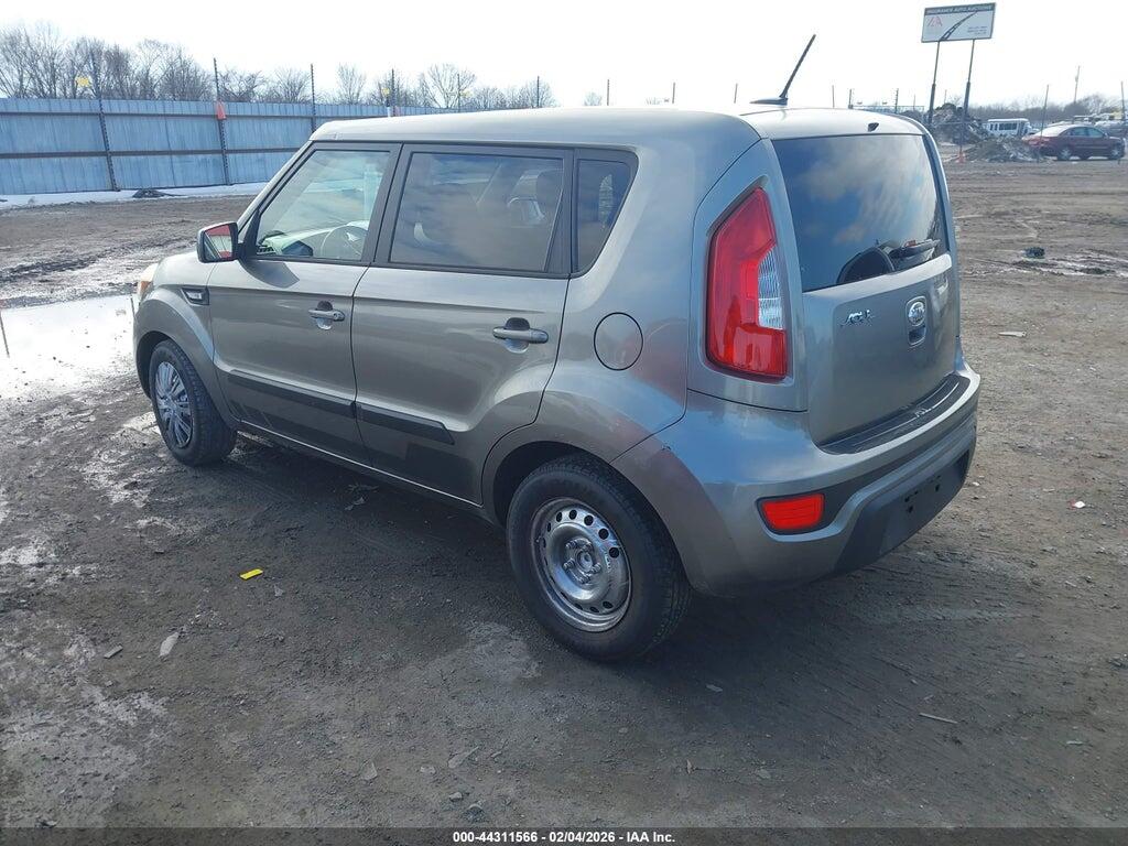 KNDJT2A52D7627474 2013 KIA SOUL photo no. 3