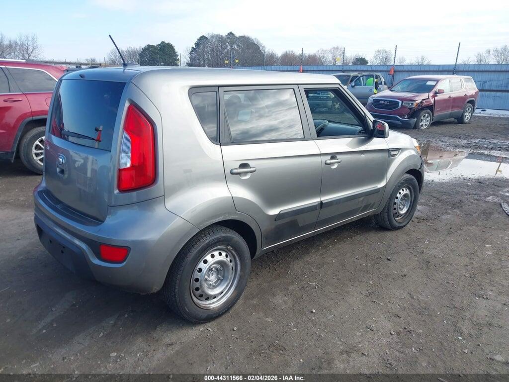 KNDJT2A52D7627474 2013 KIA SOUL photo no. 4