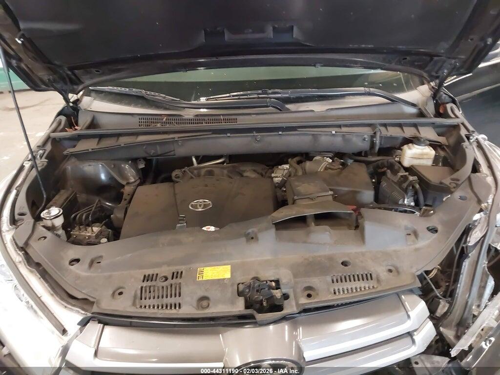 5TDJZRFH1JS828083 2018 TOYOTA HIGHLANDER photo no. 10