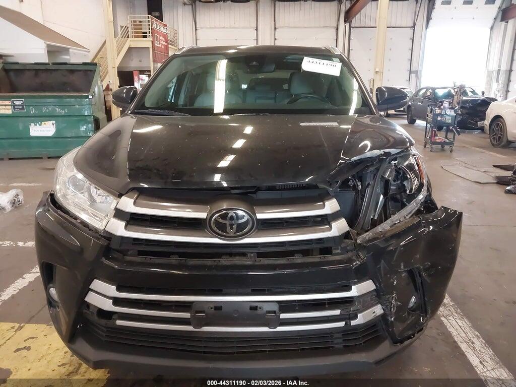 5TDJZRFH1JS828083 2018 TOYOTA HIGHLANDER photo no. 12
