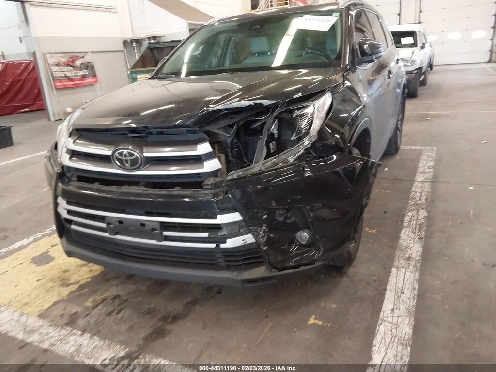 5TDJZRFH1JS828083 2018 TOYOTA HIGHLANDER photo no. 6