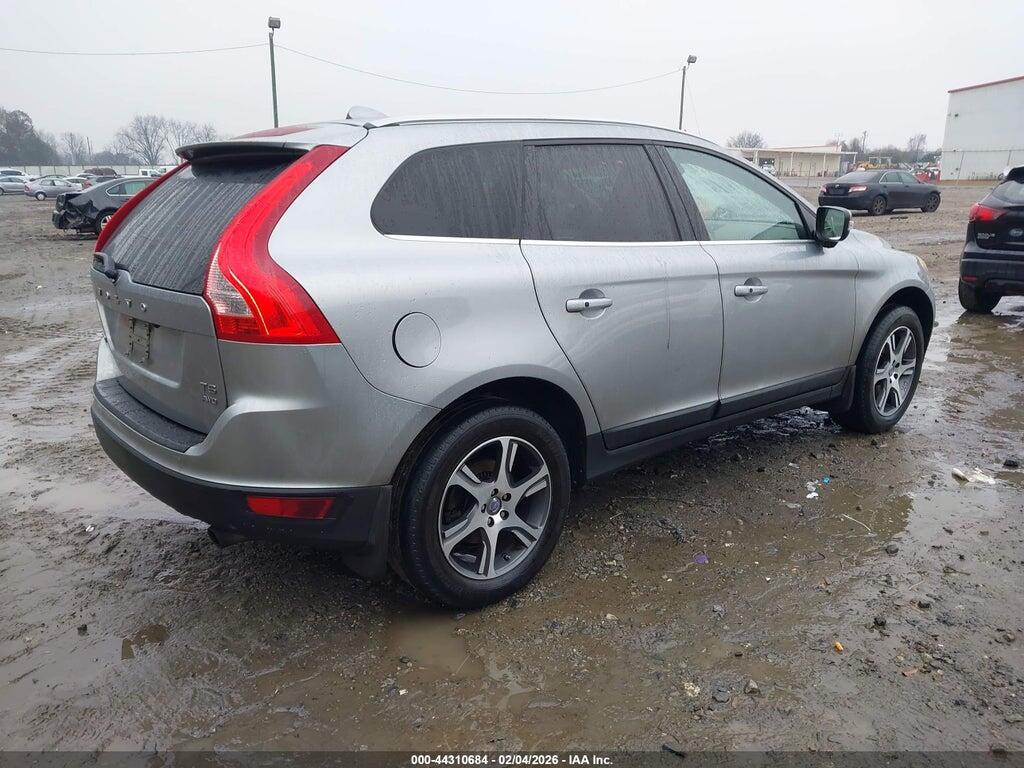 YV4902DZ3C2301556 2012 VOLVO XC60 photo no. 4