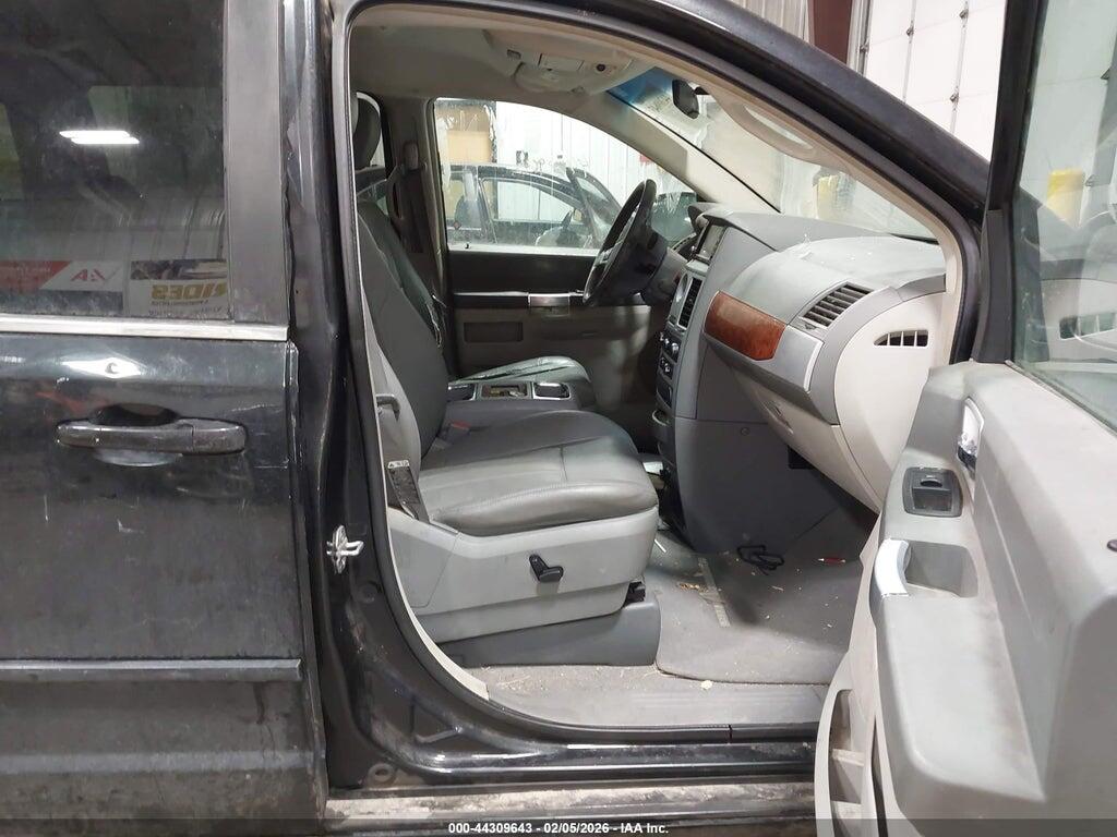 2A8HR54P48R843173 2008 CHRYSLER TOWN & COUNTRY photo no. 5