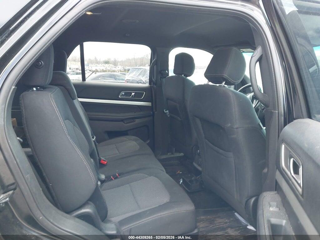 1FM5K8D80HGA31097 2017 FORD EXPLORER photo no. 8