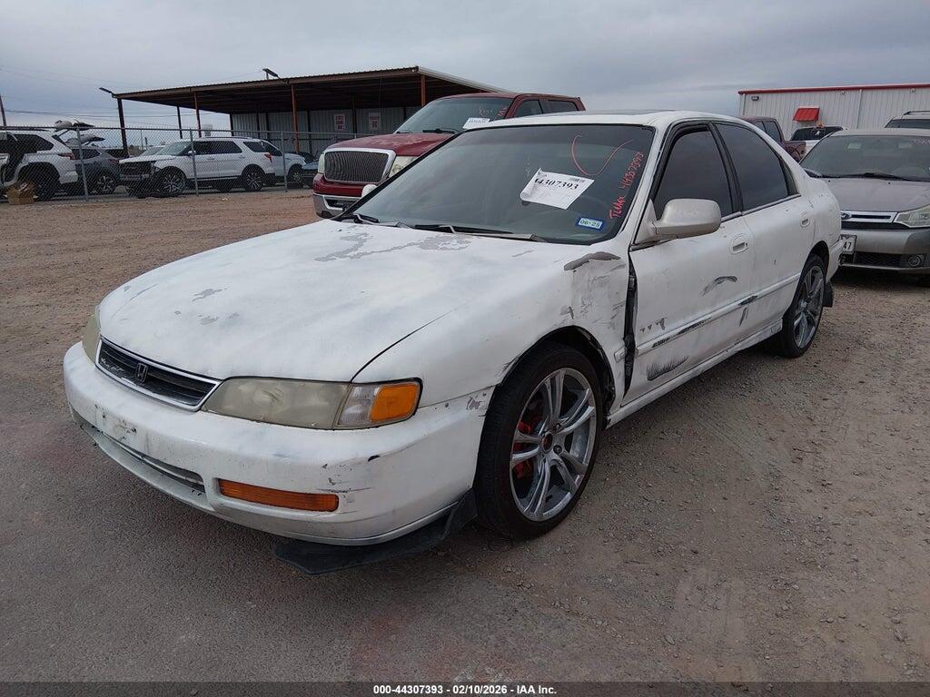 1HGCE6674TA009645 1996 HONDA ACCORD photo no. 2