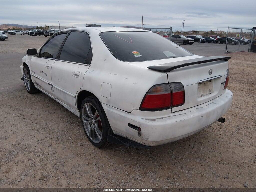 1HGCE6674TA009645 1996 HONDA ACCORD photo no. 3