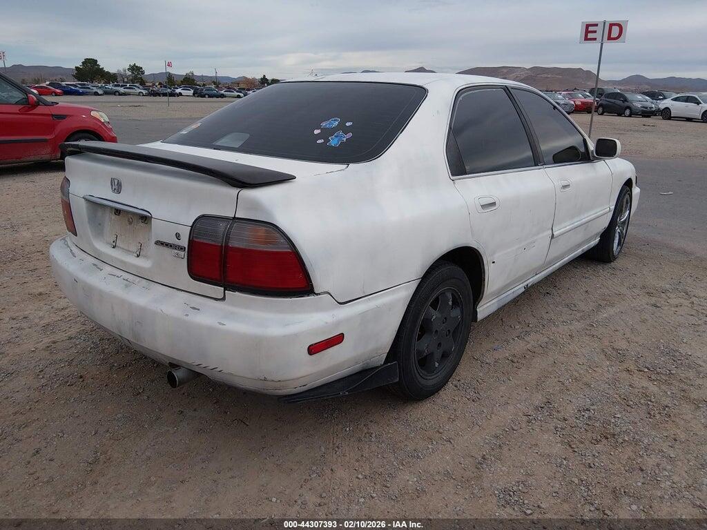 1HGCE6674TA009645 1996 HONDA ACCORD photo no. 4