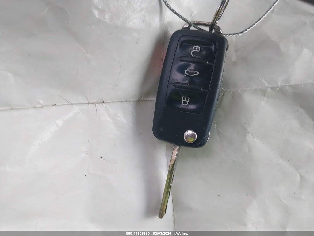 1VWAP7A3XCC069263 2012 VOLKSWAGEN PASSAT photo no. 11
