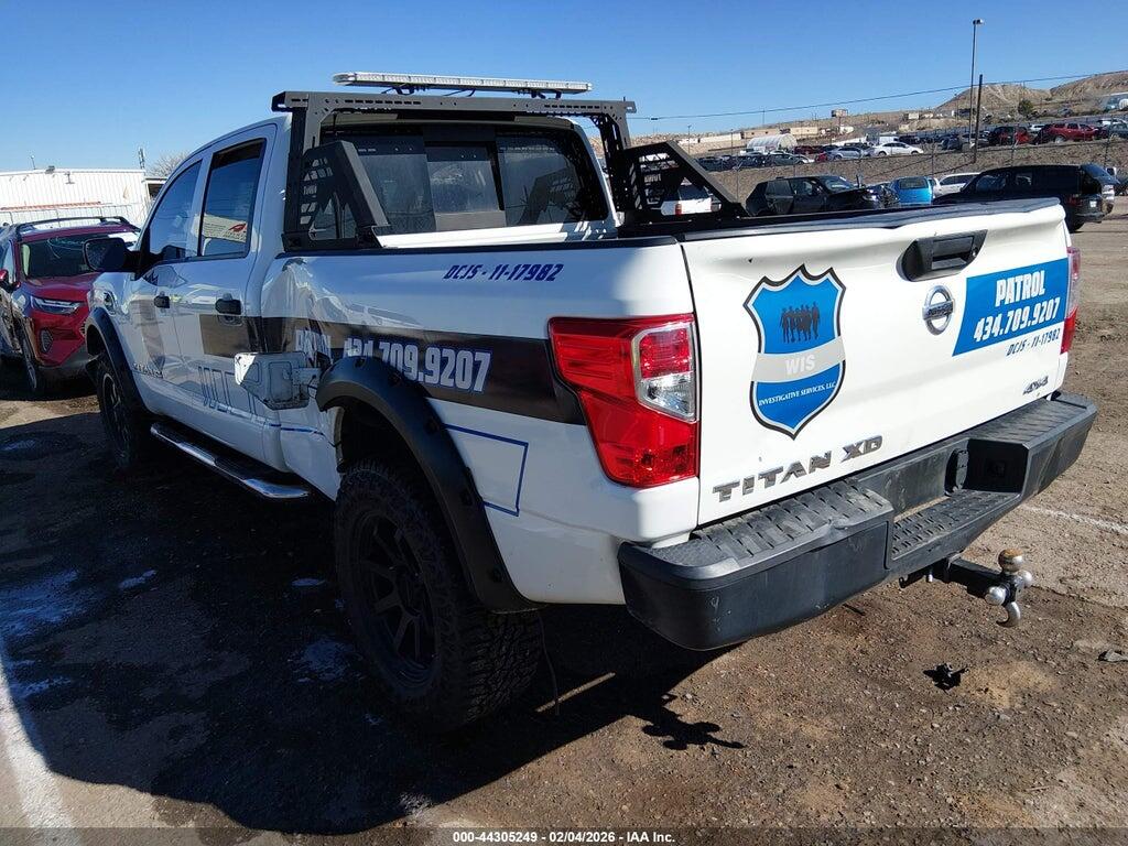 1N6BA1F32HN571773 2017 NISSAN TITAN XD photo no. 3