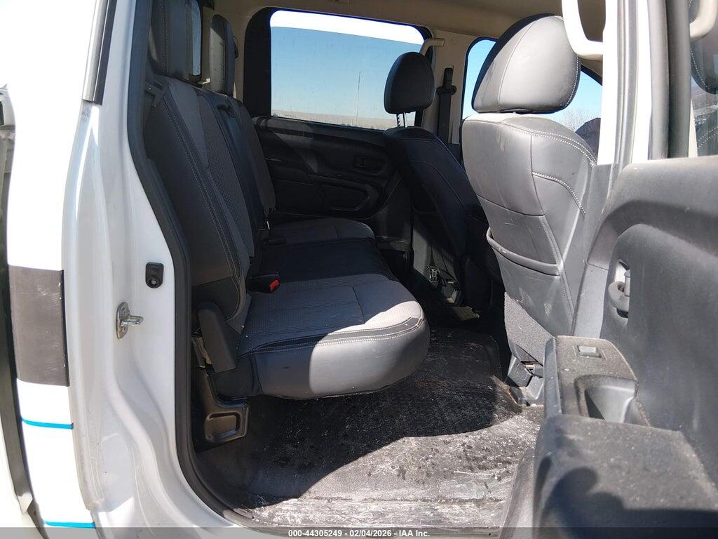 1N6BA1F32HN571773 2017 NISSAN TITAN XD photo no. 8