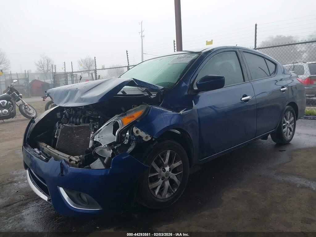 3N1CN7AP1JL809761 2018 NISSAN VERSA photo no. 2