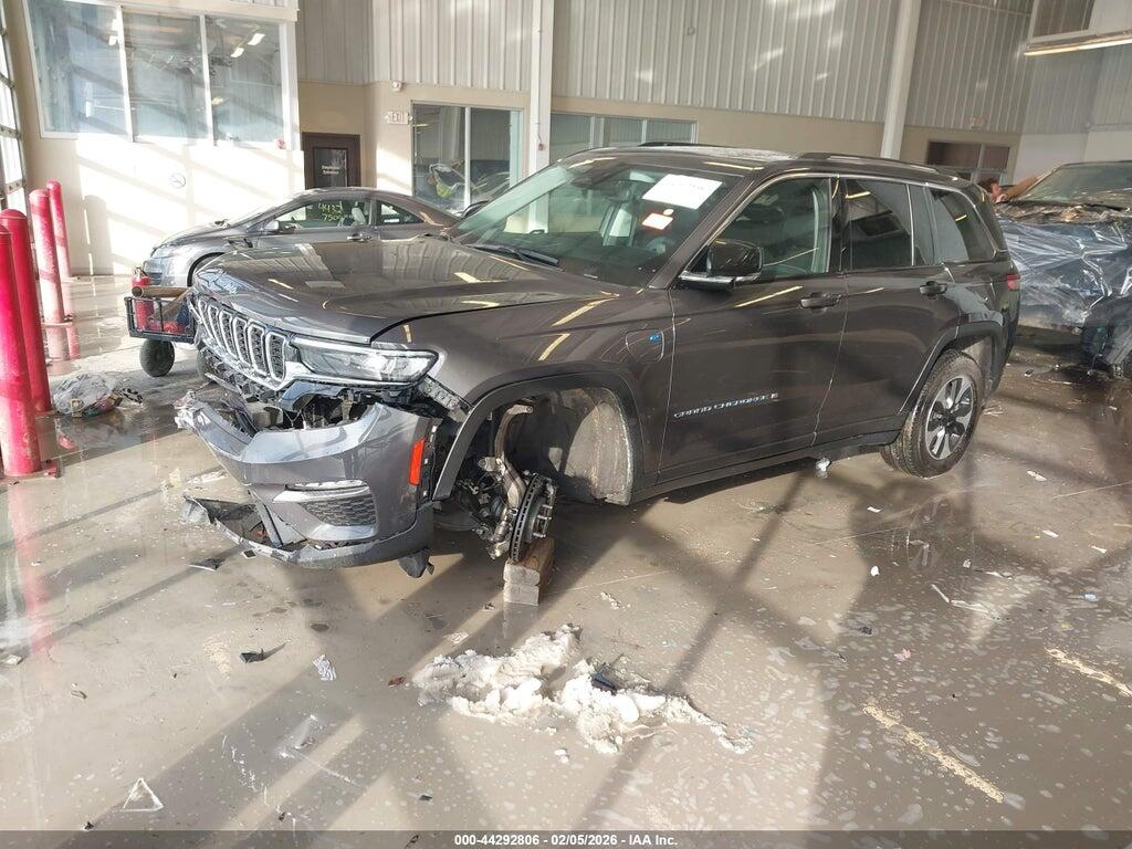 1C4RJYB67PC633365 2023 JEEP GRAND CHEROKEE 4XE photo no. 2