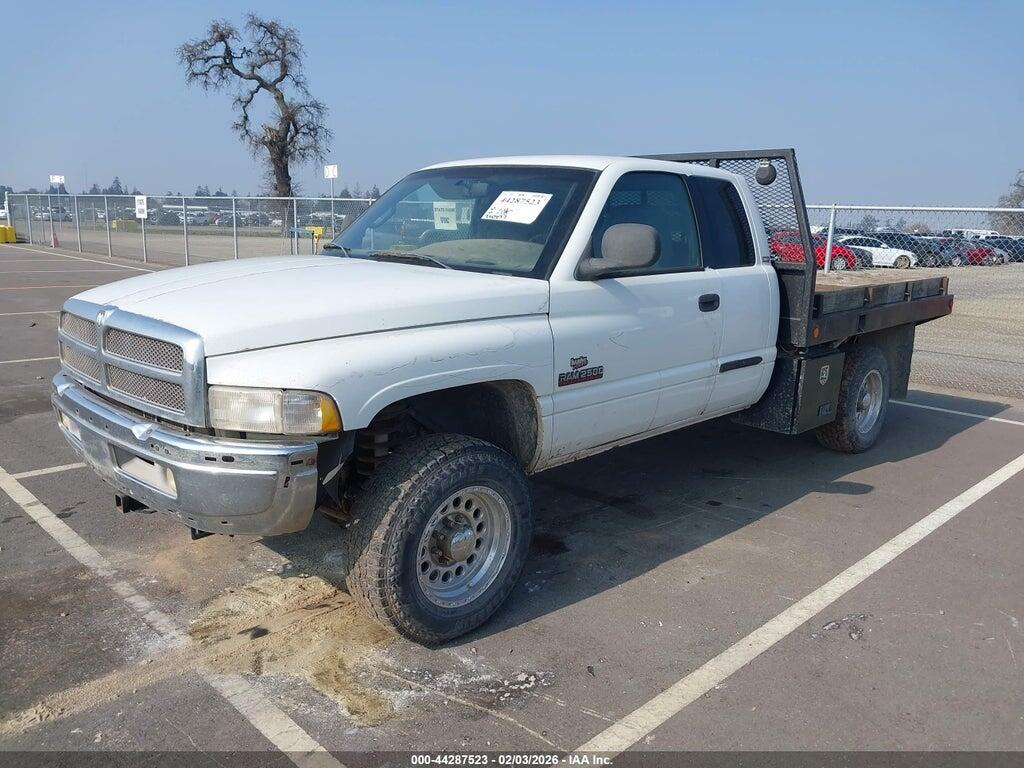 3B7KF23621G781653 2001 DODGE RAM 2500 photo no. 2
