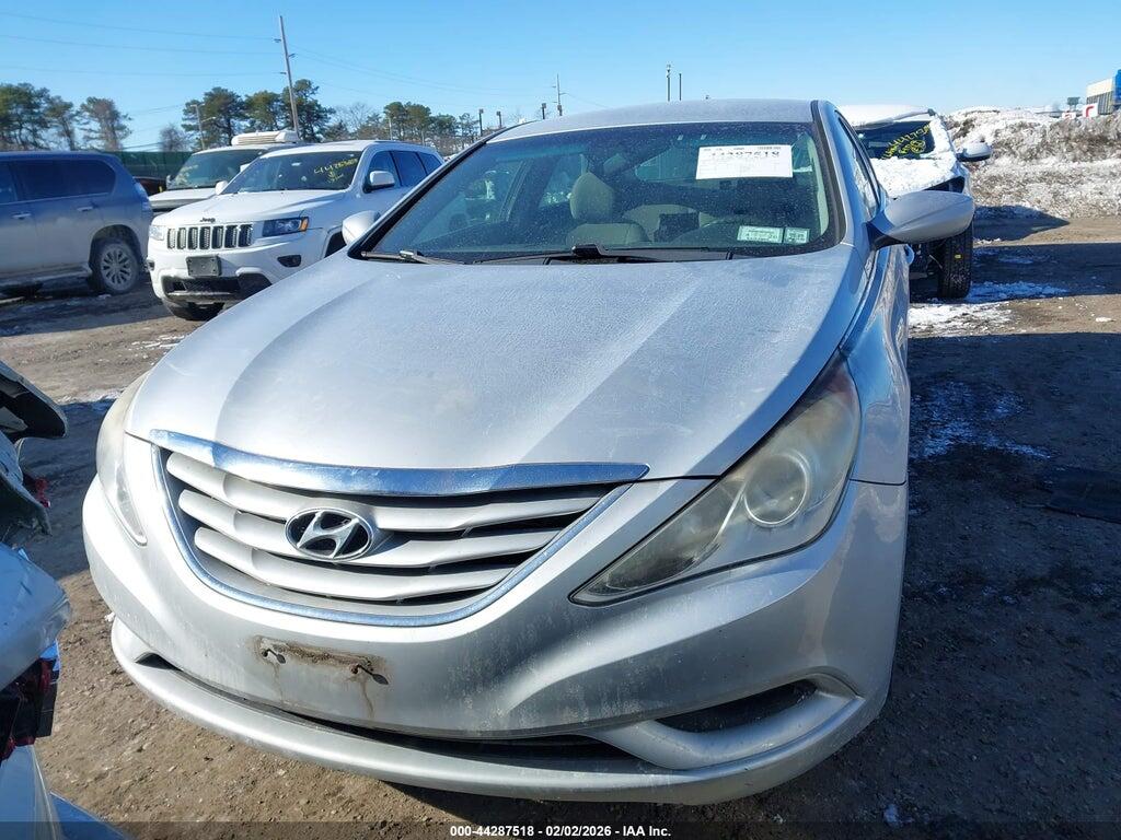 5NPEB4AC7BH220967 2011 HYUNDAI SONATA photo no. 12