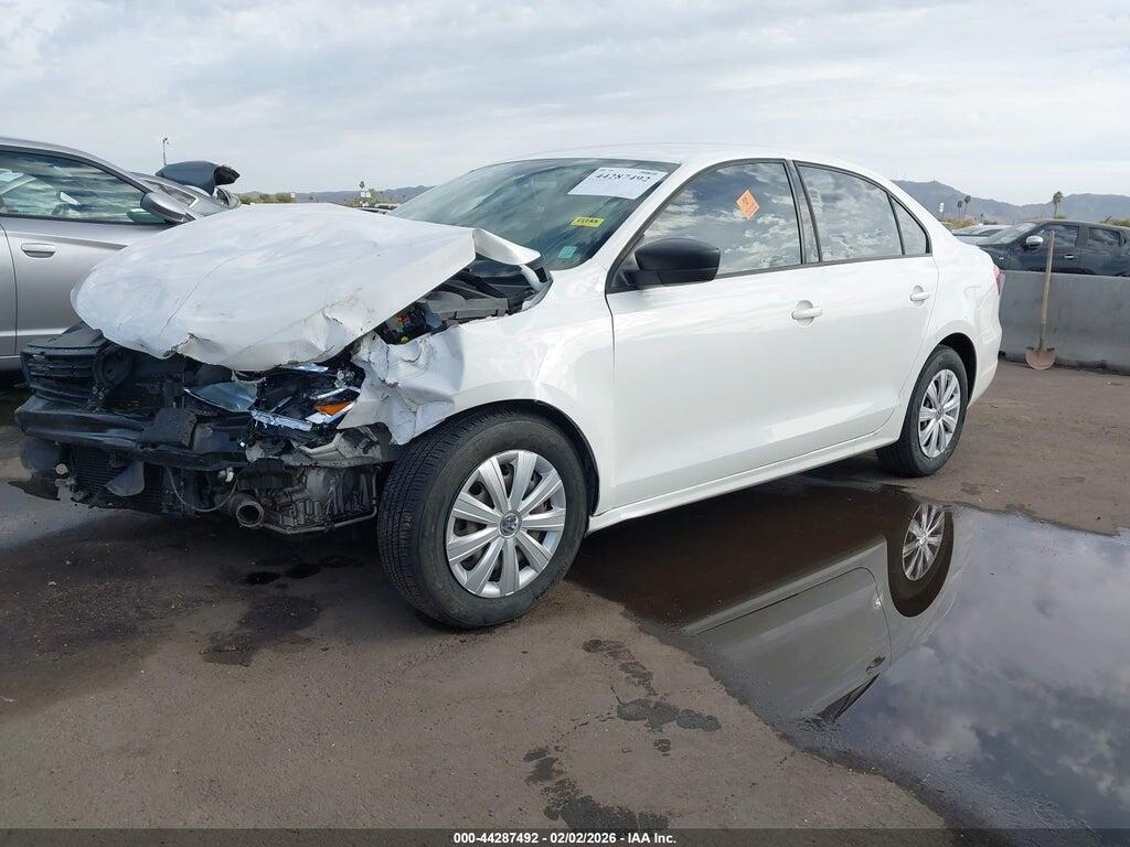 3VW2K7AJ1CM308179 2012 VOLKSWAGEN JETTA photo no. 2