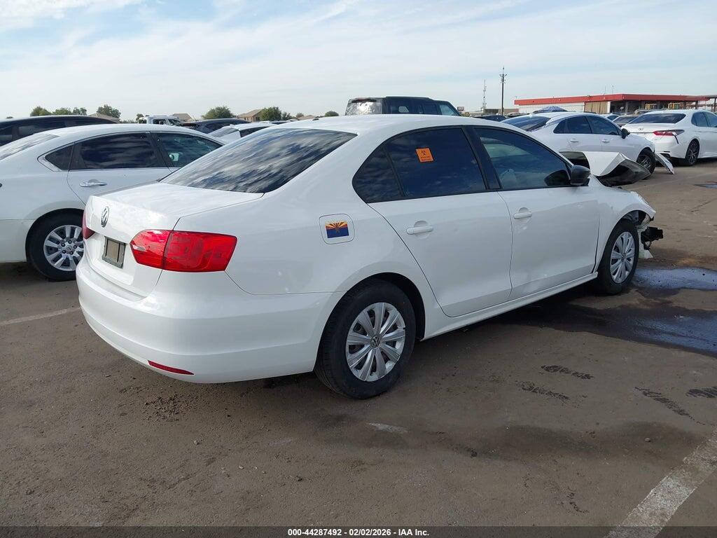 3VW2K7AJ1CM308179 2012 VOLKSWAGEN JETTA photo no. 4