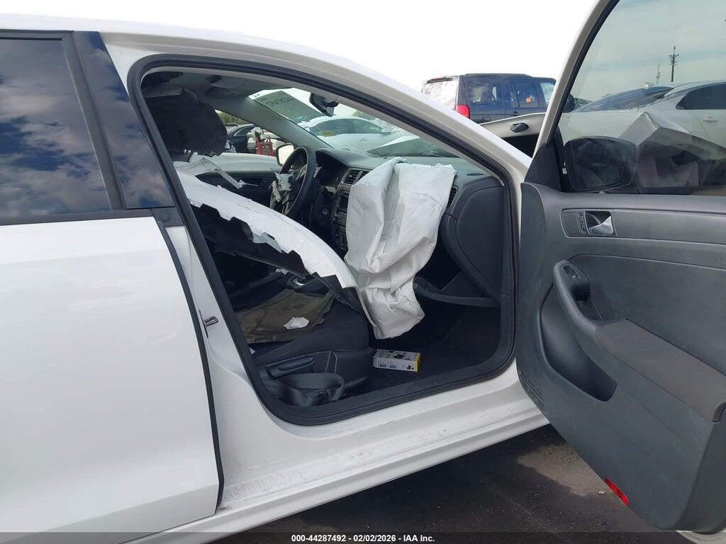 3VW2K7AJ1CM308179 2012 VOLKSWAGEN JETTA photo no. 5