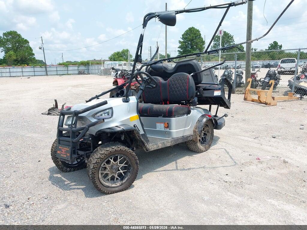 A07DE5W8HNC003045 2022 CLUB CAR GOLF CART photo no. 2