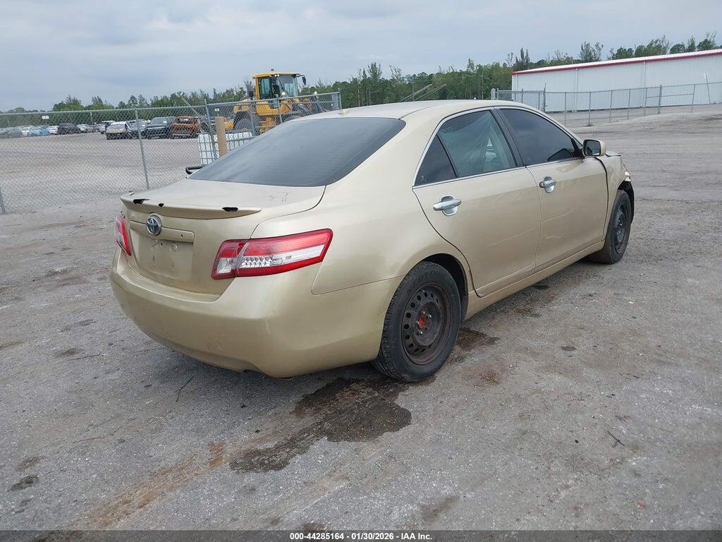 4T1BF3EK9BU145855 2011 TOYOTA CAMRY photo no. 4